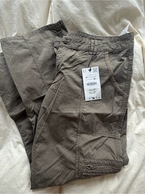 NWT Zara Low Rise Cargo Style Pants